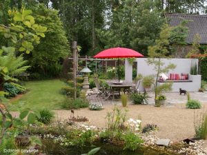 Un coin repas et détente pour toute la famille - Jardin d'exposition